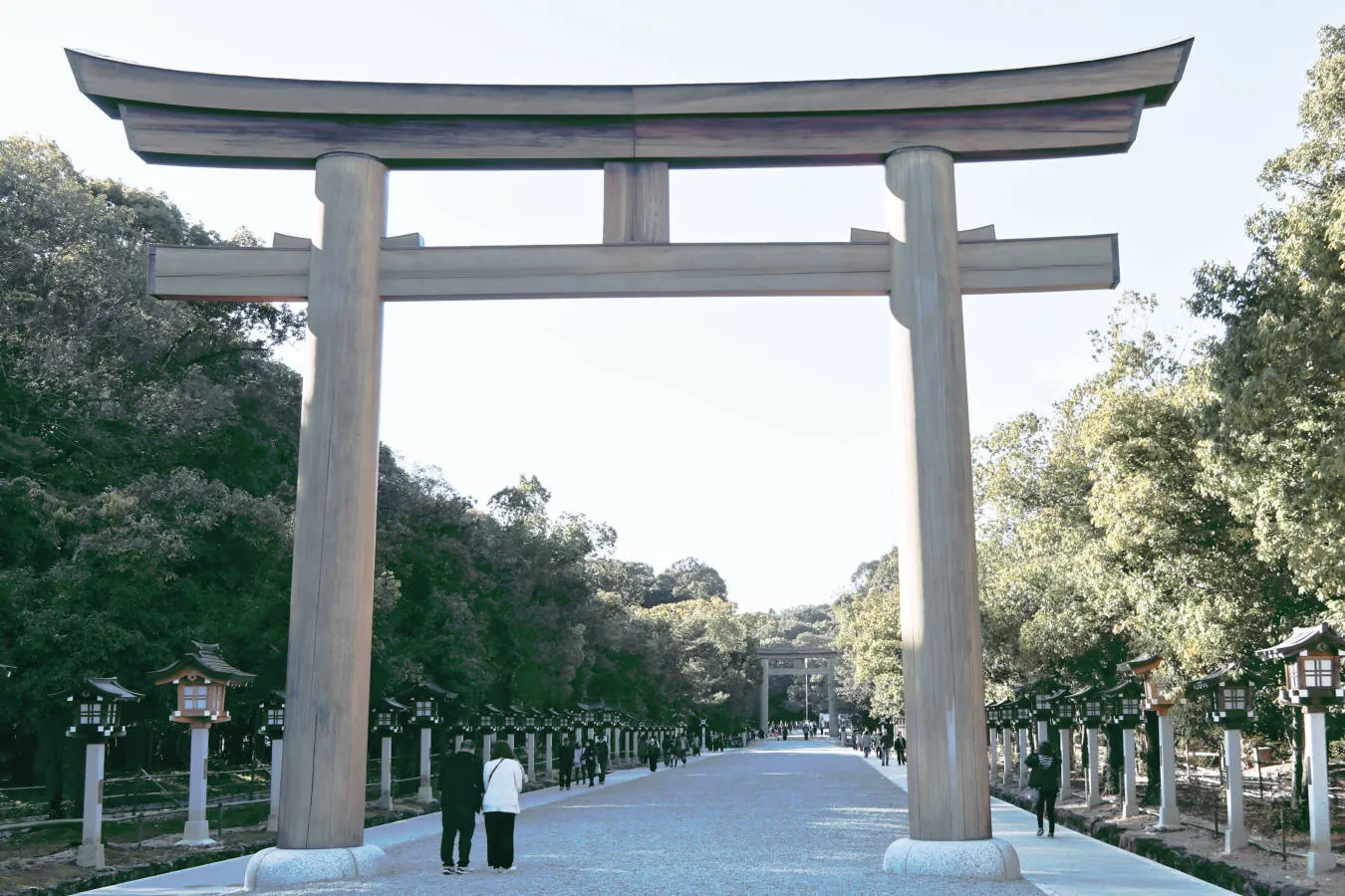 橿原神宮=Kashihara-Jingu,Nara  Main passage to the shrine